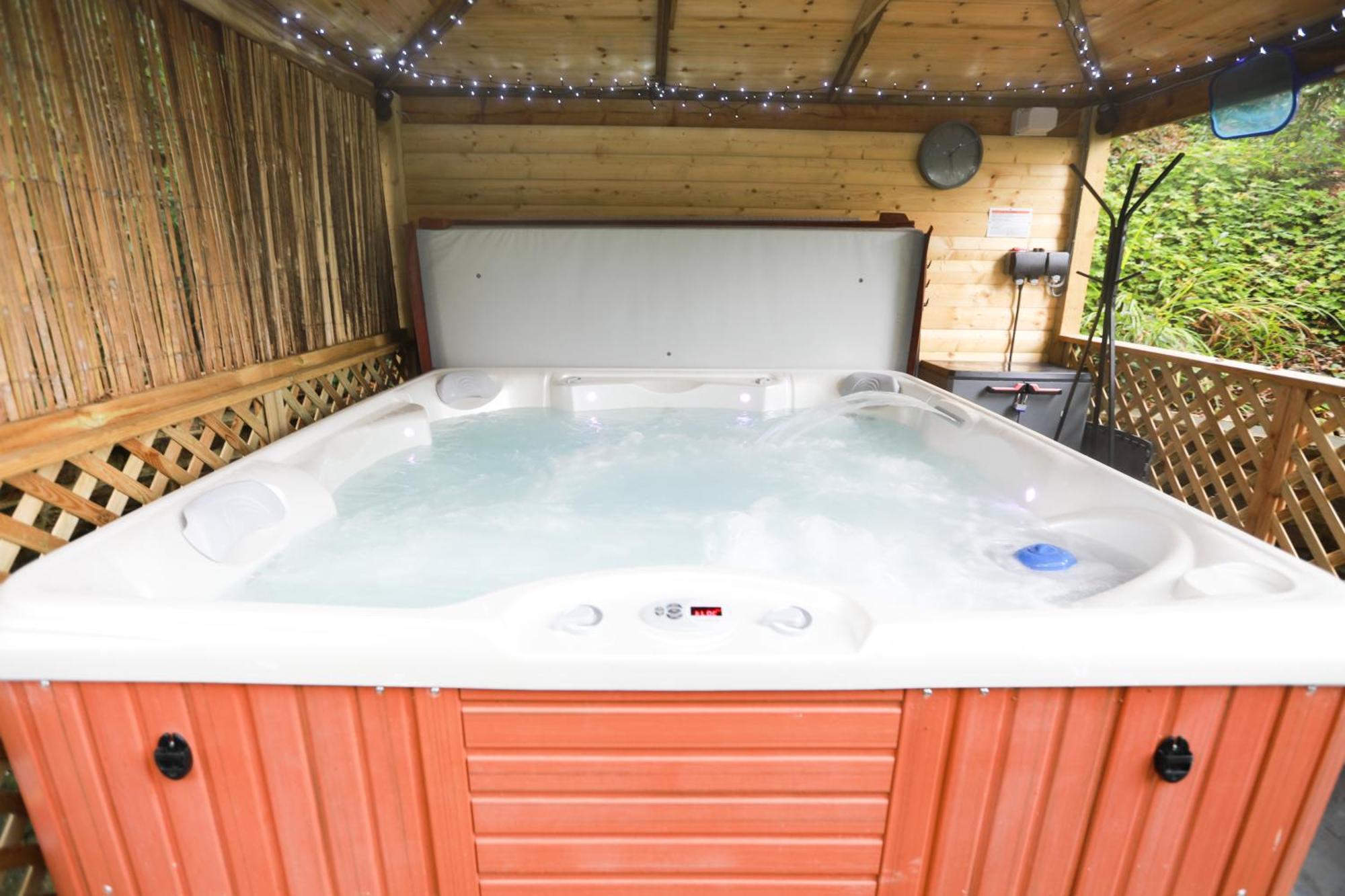 Ferienwohnung Woodside Ash Hot Tub & Pool Bideford Exterior foto